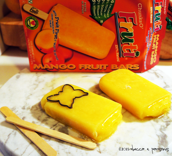 Tall-Mango-Pineapple-ice-cube-cut-#FreshNFruti