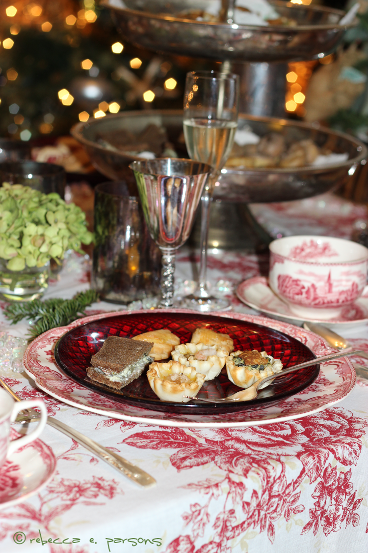 St.-Nicholas-Tea-Craft-food-on-plate-table