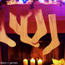 DIY faux wooden stocking #ElmersHoliday #Looks4Less #GlueNGlitter #cBias