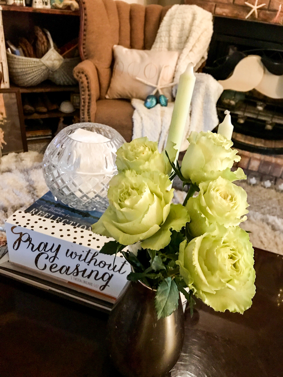Rustic Beach Christmas Mantle Pray Without Ceasing