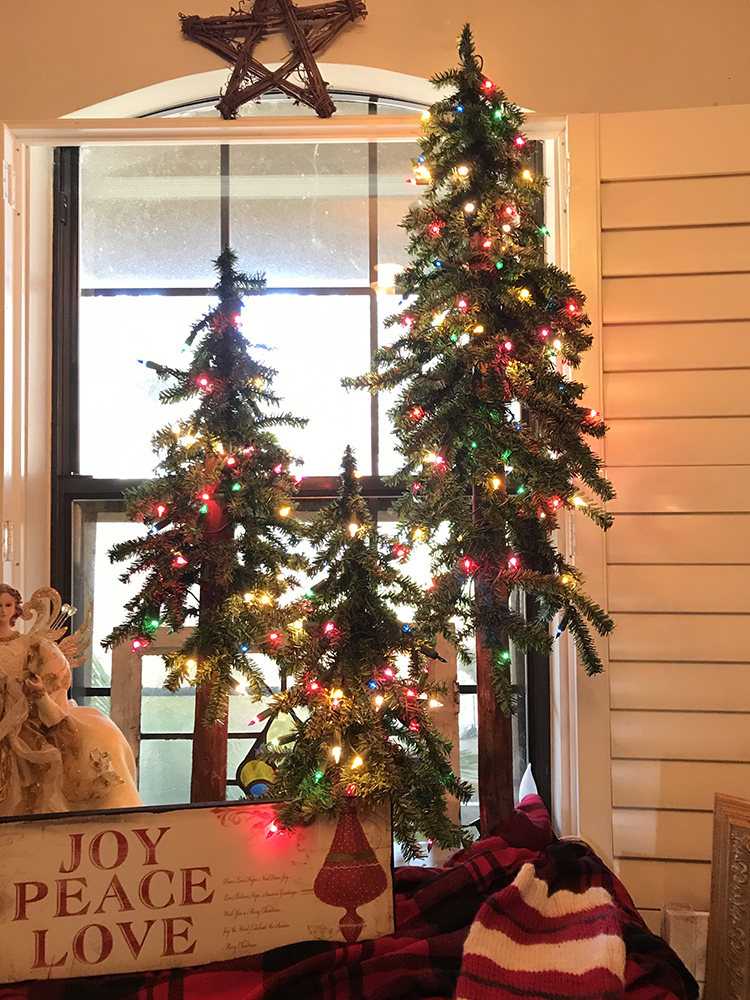 3 Christmas Trees Red and Green Holiday Decor 